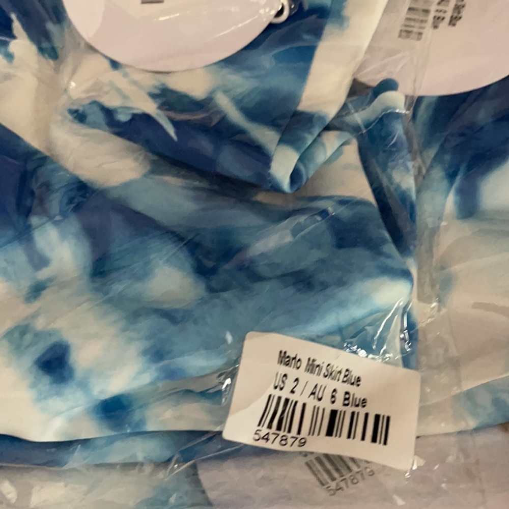 🎉Sale🎉HP🎉Princess Polly Marlo Blue Tie Dye Mini Skirt - Picture 7 of 8